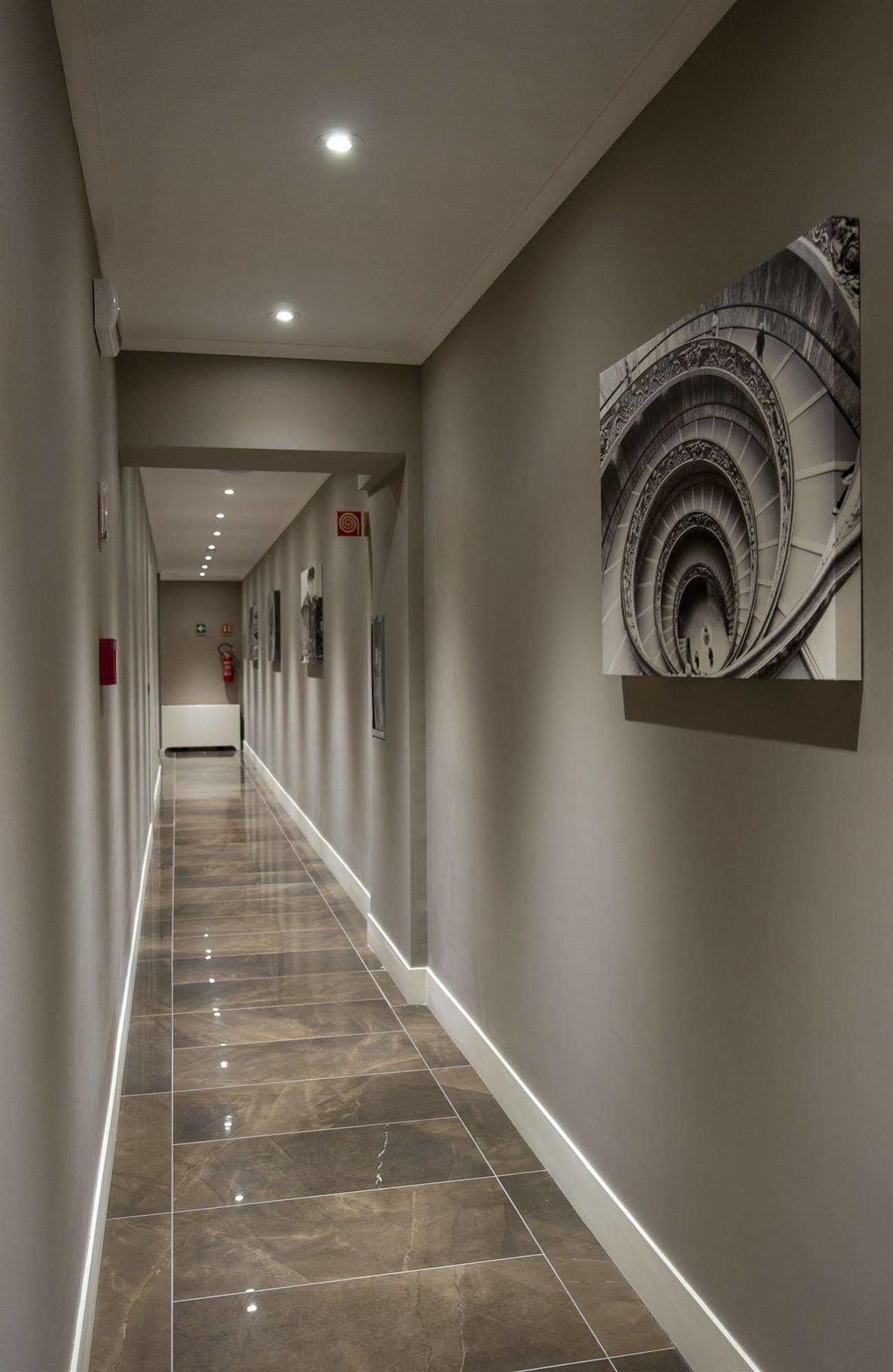 Leonardo Boutique Monti Rome
